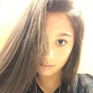 Meet your Posher, Alyah